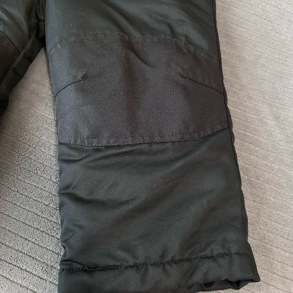 Healthtex Snow bib 2t unisex toddler. Black. Like new! - Picture 5 of 6